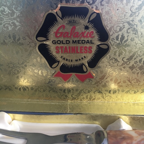 Vintage Bakelite/Stainless Steel 3piece serving set. - Picture 5 of 8